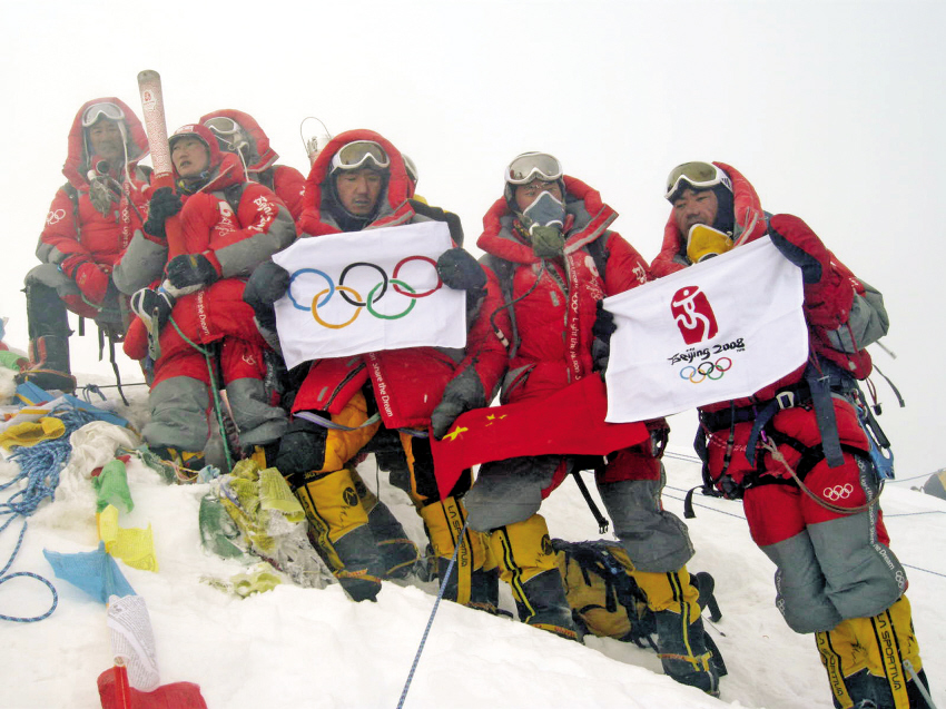  老将临危受命救主，率队惊险保级成功