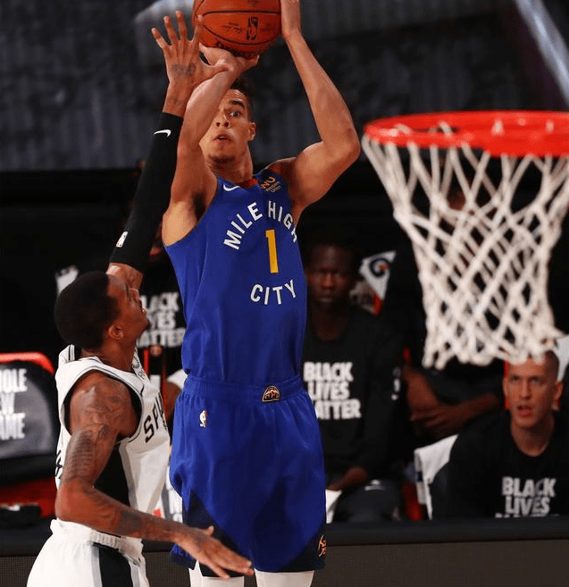  掘金约基奇策应配合撕开爵士联防