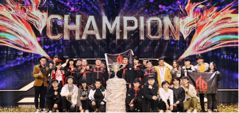  电竞巾帼英豪绽放赛场别样风采