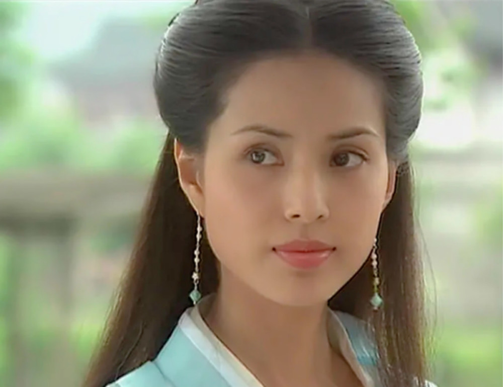  电竞女选手破纪录，巾帼不让须眉男