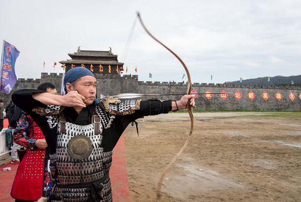  三分大赛惊现神射手，精准投射技惊四座