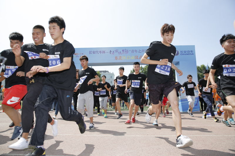  青春风暴席卷赛场新锐展露锋芒